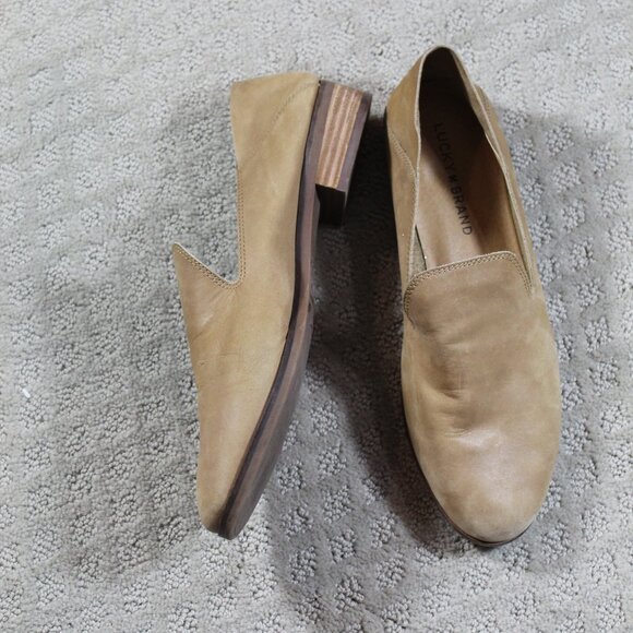 Lucky Brand Women's 8.5M Tan Nubuck Leather Almond Toe Loafer EUC! - Picture 1 of 7